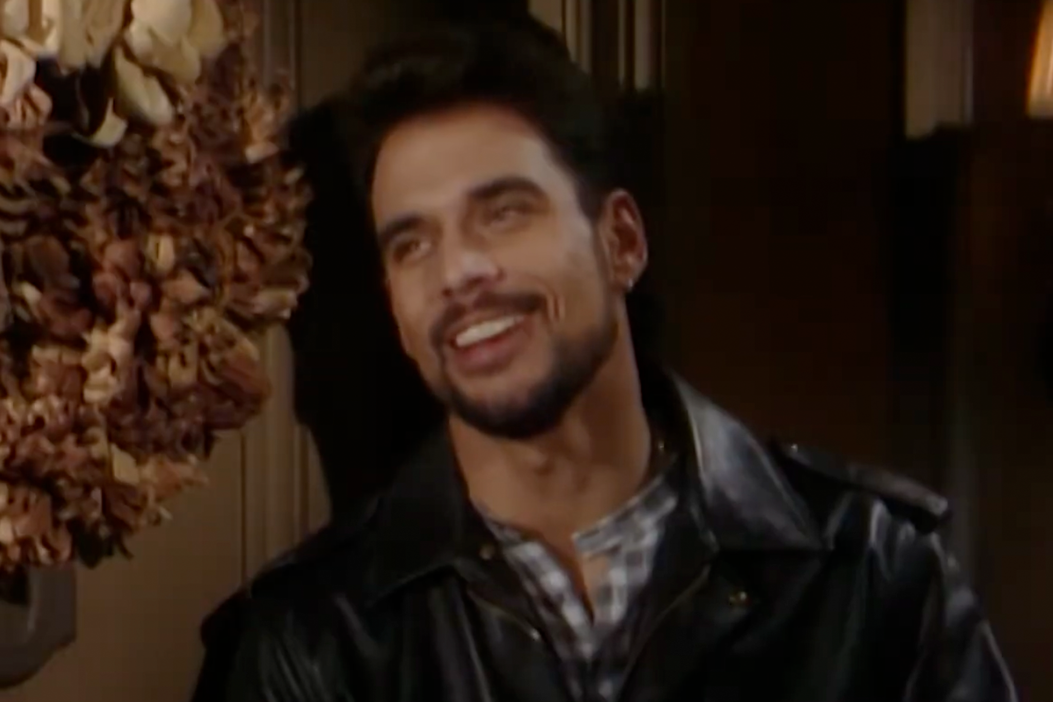 罗伯特·凯尔克-凯利 (Robert Kelker-Kelly) 在 