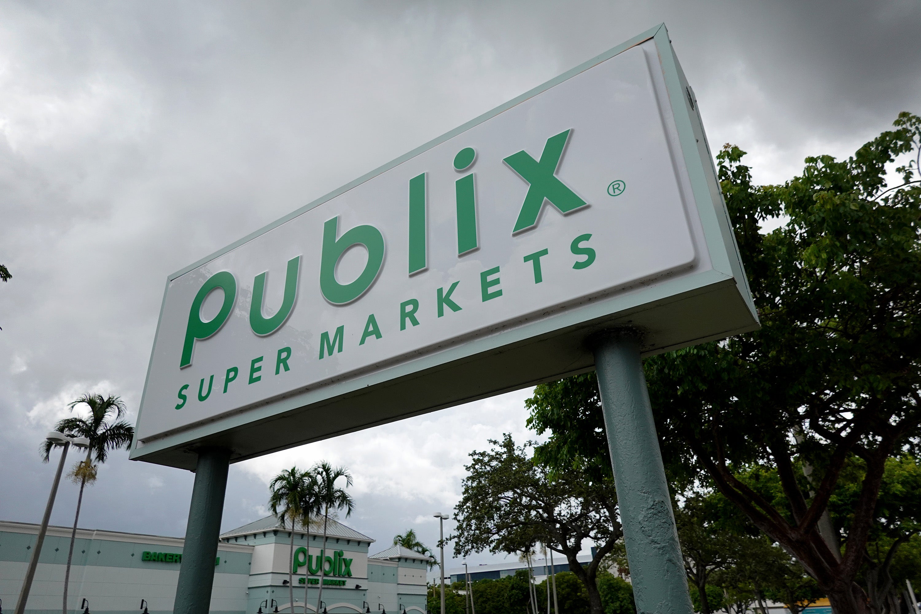 Lyons, 47, is facing an aggravated battery charge after randomly stabbing a 70-year-old man in Publix on Saturday evening, according to police