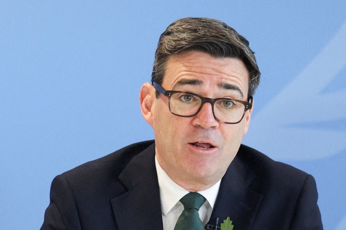 Andy Burnham calls for EU free movement discussion