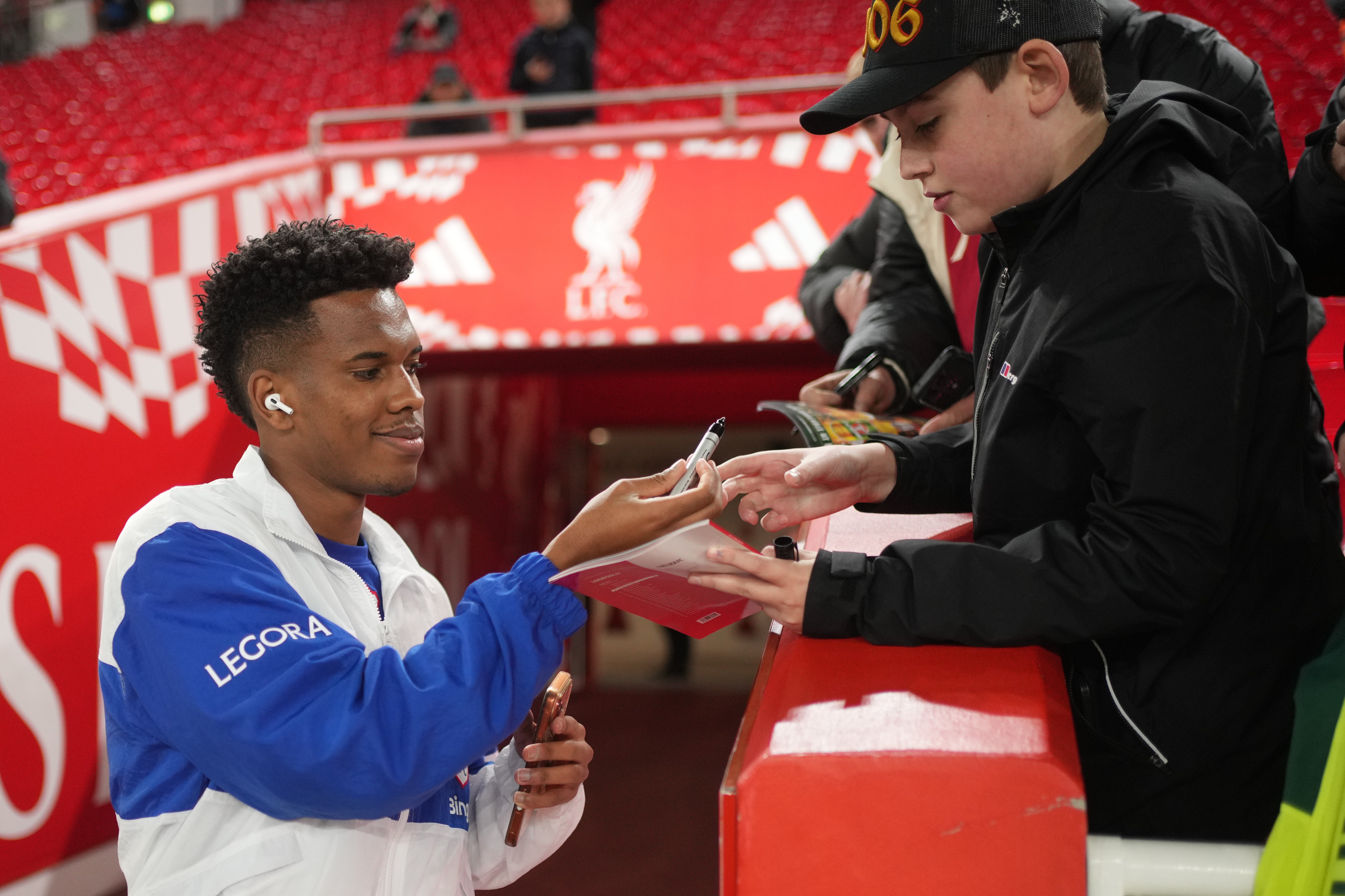 Xabi Alonso explains Estevao omission after Chelsea's Carabao Cup exit