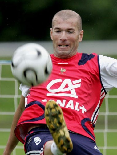 Zidane prepares for the final against Itlay