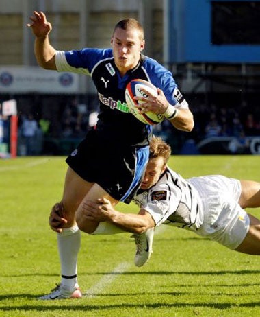 Ospreys Stefan Terblanche tackles Ian Davey of Bath