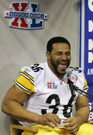 Steelers running back Jerome Bettis shares a joke with the media ahead of Super Bowl XL