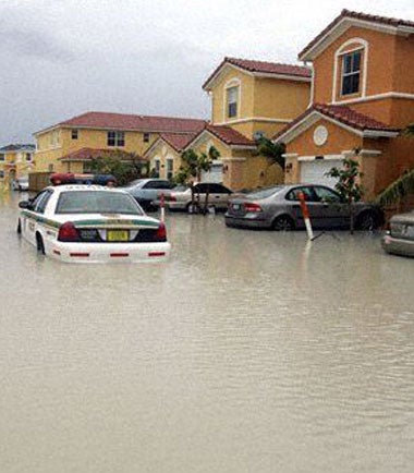 After wreaking havoc across Florida, leaving seven dead, Hurricane Katrina is picking up strength over the warm waters of the Gulf of Mexico