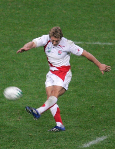 Wilkinson kicks a drop goal against France