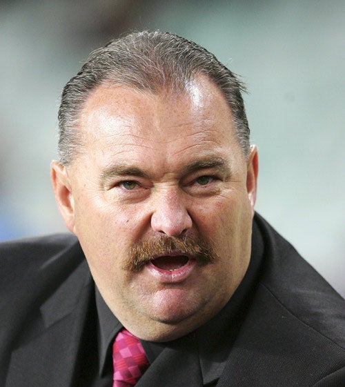 Salford coach, Shaun McRae, will come up against another famous name in the Reds' opening Northern Rail Cup fixture, when they take on a Bobbie Goulding-coached Rochdale Hornets