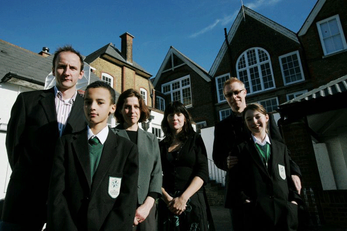 Elmgreen parents and students (from left) Tom Haycock, Tayo Andrews-Haycock, parent and project manager Kate Scrase, Cathy Ashley, Sandy Nuttgens, Mia Nuttgens © Carlos Jasso