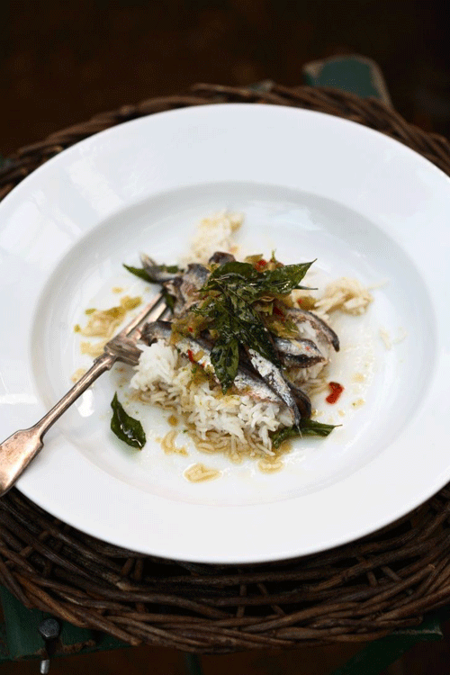 The Thai dressing cuts beautifully through the oiliness of the sardines © Lisa Barber