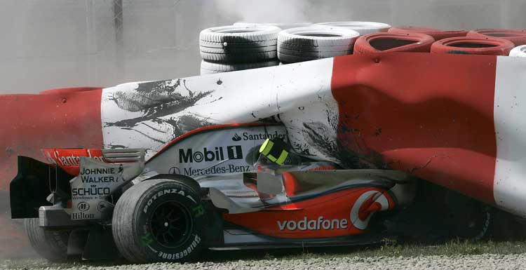 Kovalainen will race in Turkey despite this crash in Spain two weeks ago