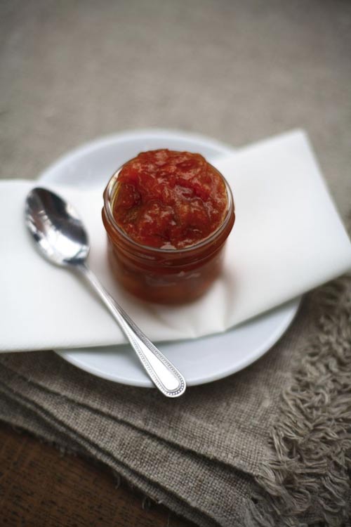 Mango jam tastes delicious on home-made coconut bread, warm from the oven © Lisa Barber