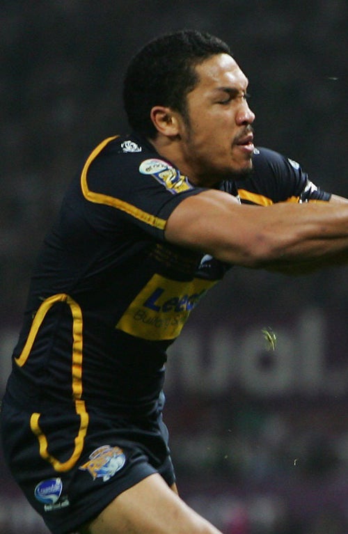 Leeds' New Zealand Test centre, Clinton Toopi, hopes to be back in action early next month after a dislocated shoulder