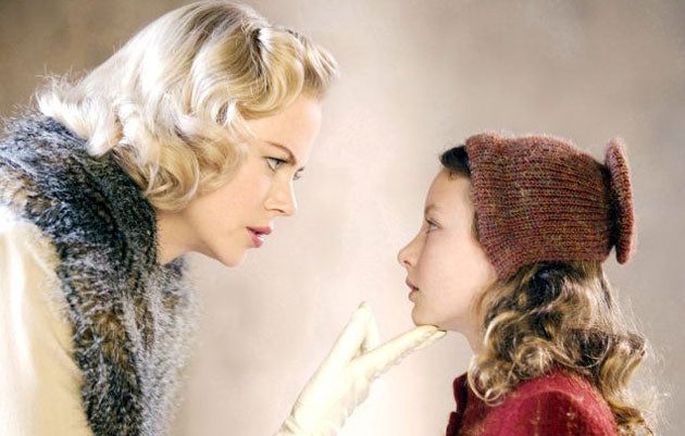 &#13;
Kidman and Richards in a film still from 2006 movie The Golden Compass&#13;