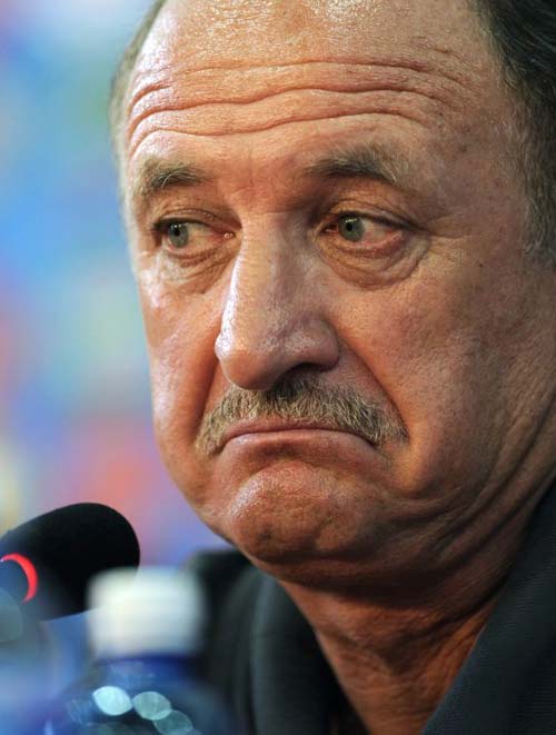 Scolari insists: 'The players love me. They don't come in and say 'I love you' but I feel my relationship with my players'