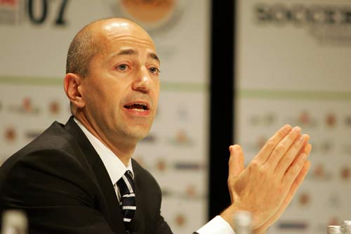 Gazidis says the Premier League should look at American sports models