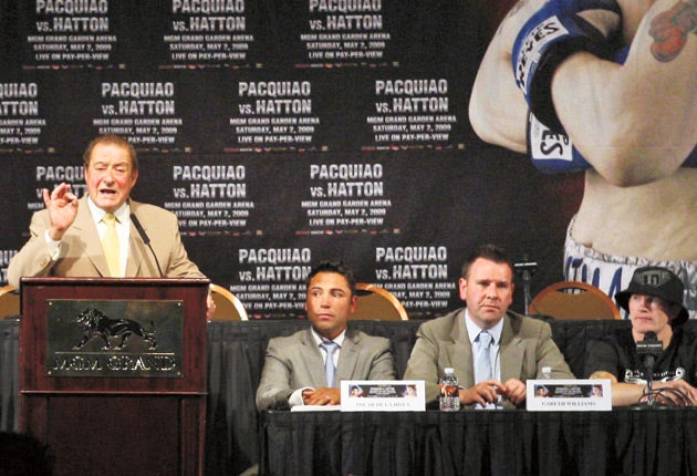 Promoter Bob Arum speaks before the Ricky Hatton-Manny Pacquiao fight