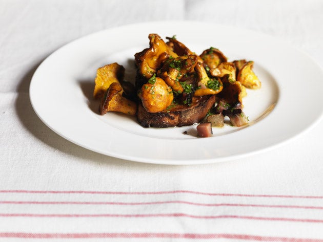 This dish makes a great brunch dish or a simple but luxurious dinner party starter