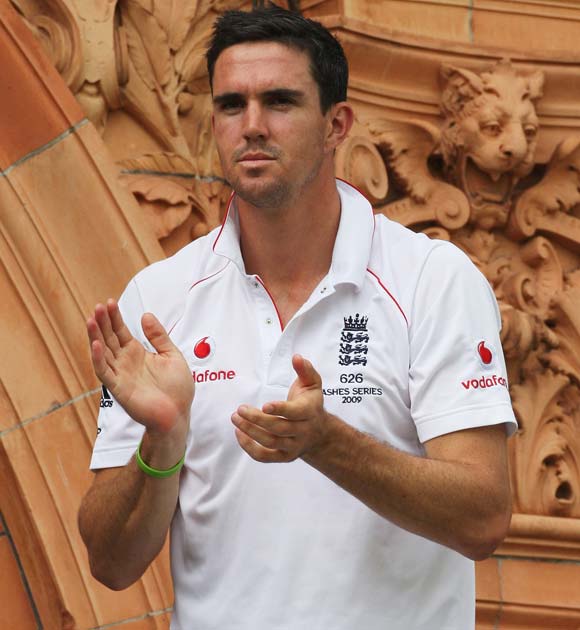 Pietersen returns for the tour of South Africa