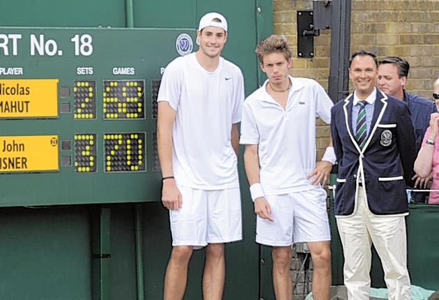 The pair pictured at the end of last year's match