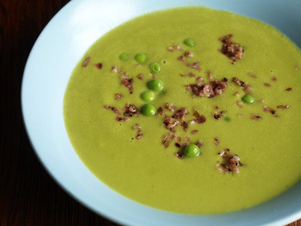 Serve with a few cooked peas in the soup and scatter with the bacon