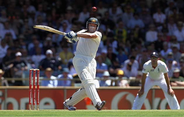 Hussey suffered the injury while running between wickets late in Sunday's six-wicket victory at the MCG