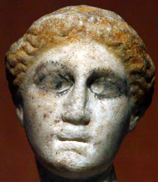 Uma estátua de Vênus Vênus, a deusa do amor e da beleza antiga, descoberta nos restos mortais da montanha vizcânica de Vizovus