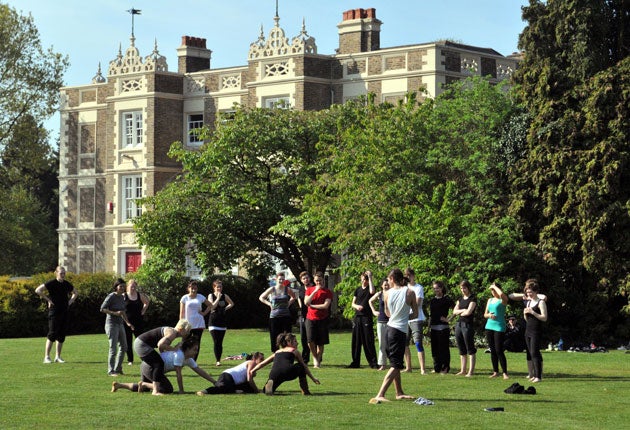 Students practising outdoors at Rose Bruford College