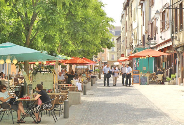 Pop in: Al fresco dining in Troyes