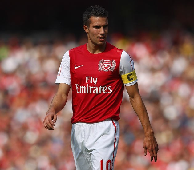 Arsenal captain van Persie scored twice against Bolton