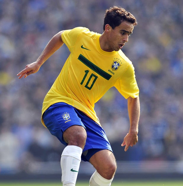 Jadson is seen as Fabregas' replacement