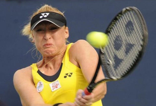 Elena Baltacha (left) made a flying start against Svetlana Kuznetsova but was beaten in straight sets