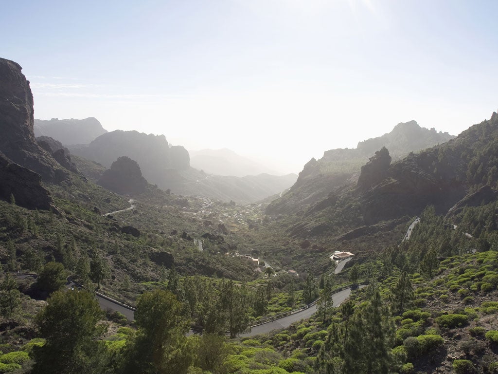 High life: undulating landscape in Gran Canaria