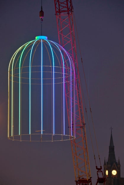 IFO (Identified Flying Object) by French artist and architect Jacques Rival will light up the sky by night and come to rest on the ground by day as part of RELAY, an art programme that is being created for the King’s Cross redevelopment.