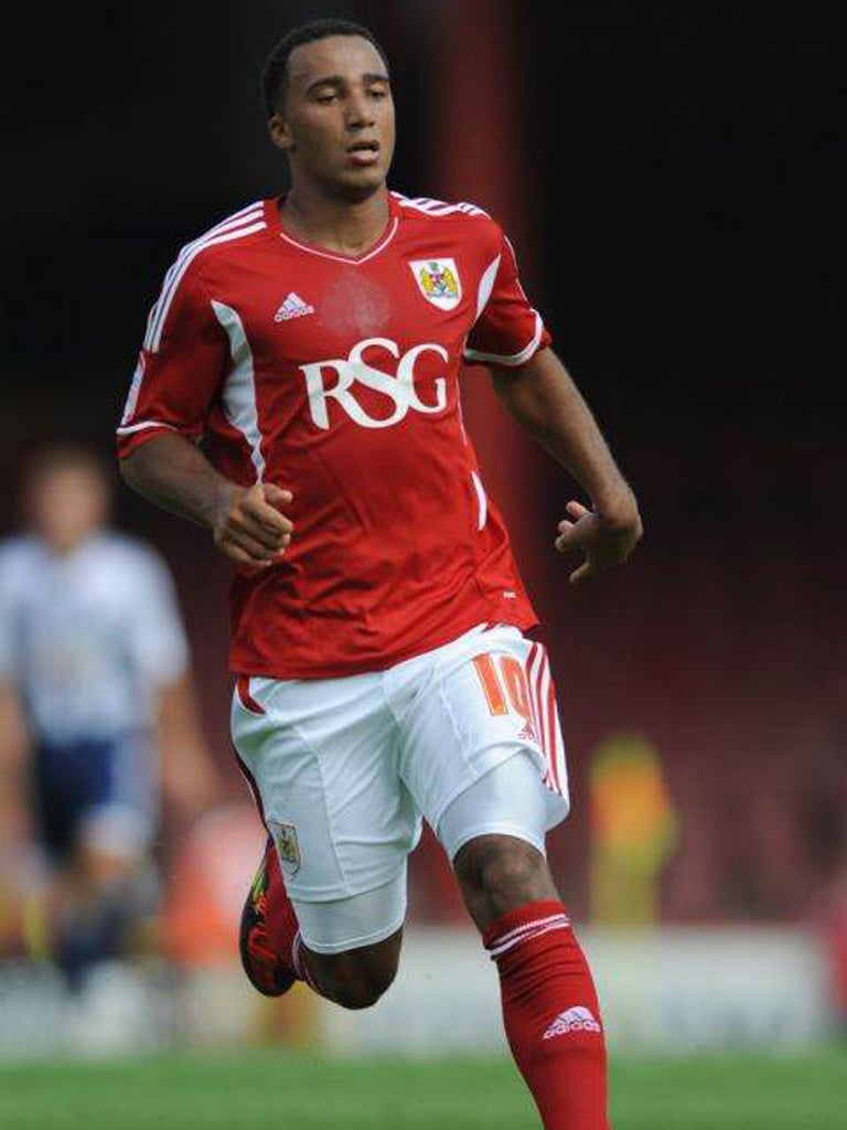 City's Nicky Maynard came close