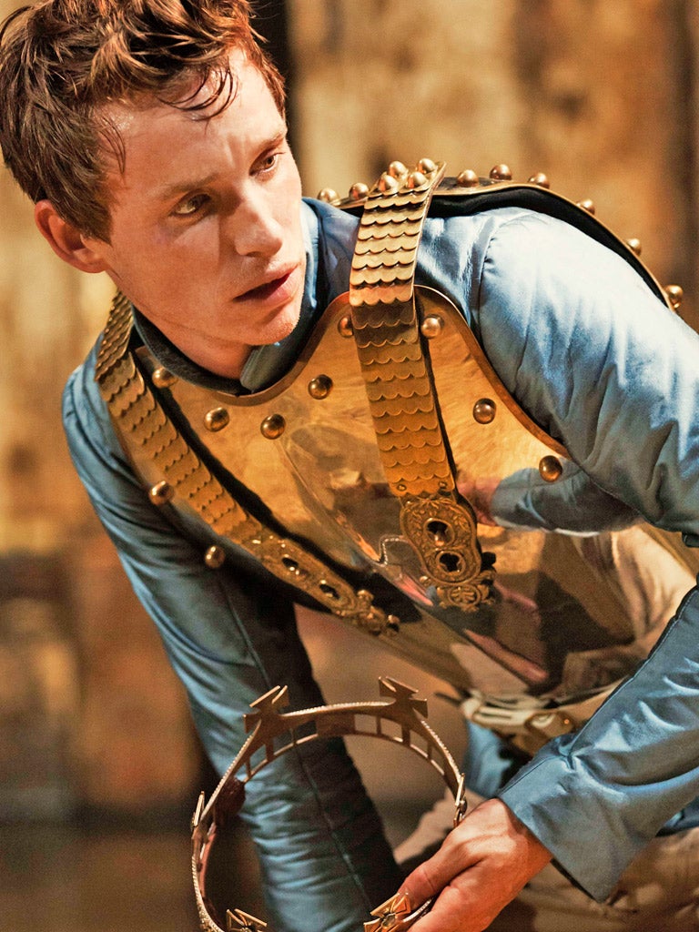 Eddie Redmayne reveals the king's underlying insecurity