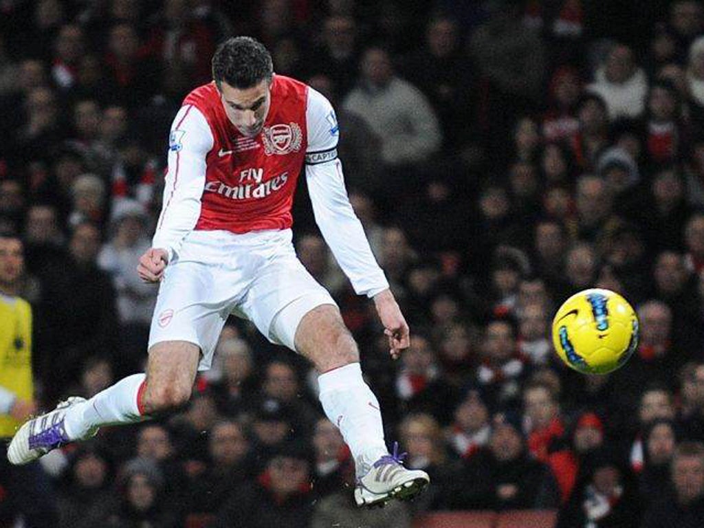 Robin van Persie fires a volley into the Everton net after escaping his marker for his 34th goal of the calendar year, one shy of Thierry Henry's record