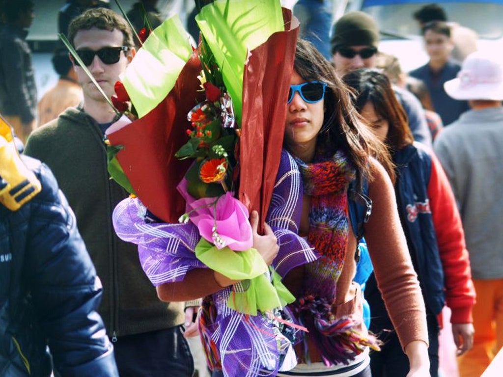 Mark Zuckerberg enjoys a stroll with his girlfriend Priscilla Chan in Vietnam at the start of their extended holiday