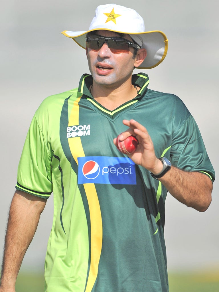 Misbah-ul-Haq training at the ICC Global Cricket Academy ground in Dubai