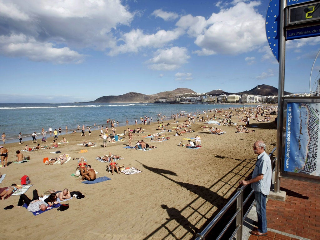 Shore leave: Las Canteras beach