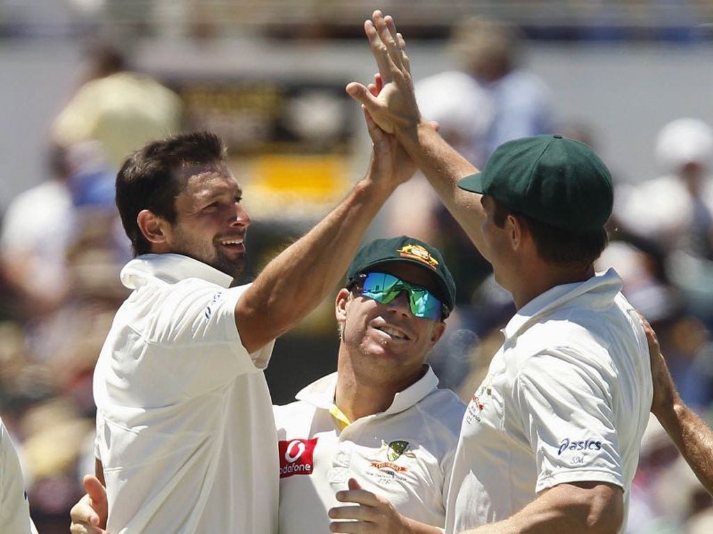 Ben Hilfenhaus (left) celebrates with his team-mates