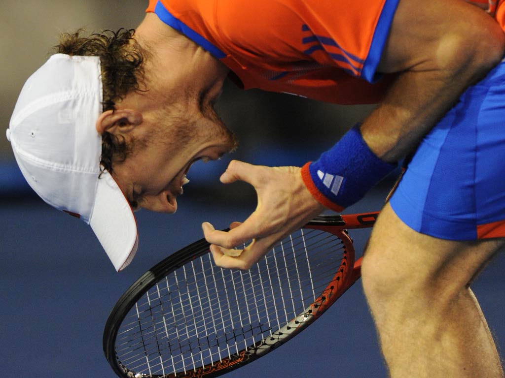 Murray shows his frustration
