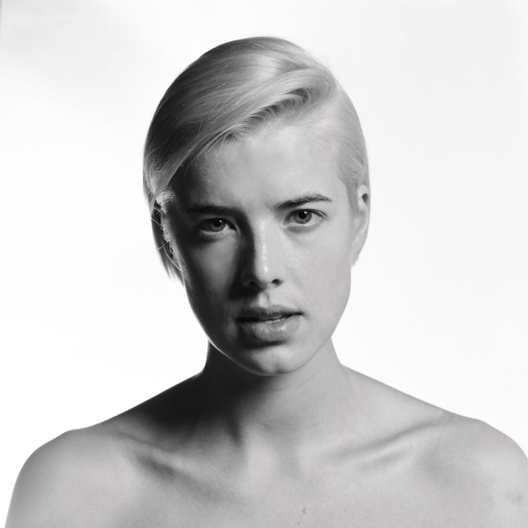 Agyness Deyn in The Leisure Society