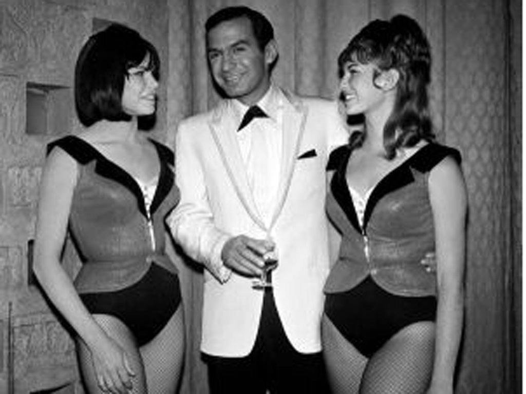 Gazzara with the dancers Sandy Garrett, left, and Victoria Scruton during filming for 'Run For Your Life' in 1965