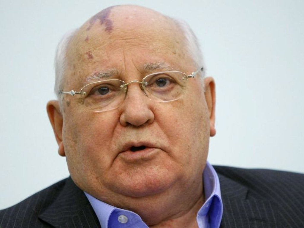 Mikhail Gorbachev, the last leader of the Soviet Union, has urged Vladimir Putin to give up power