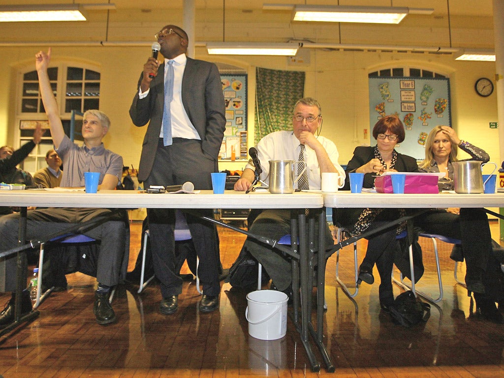 MP David Lammy addresses last week’s meeting at
Downhills. Head Leslie Church, centre, later resigned