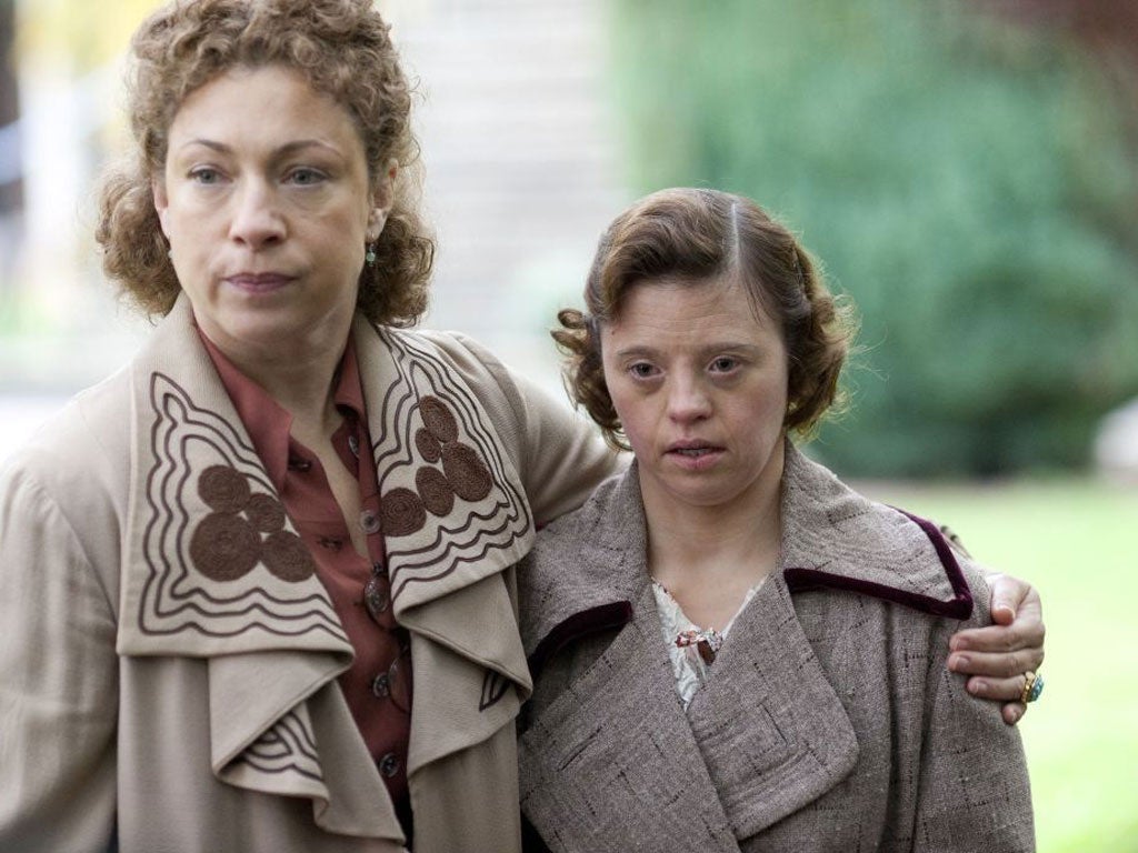 Alex Kingston as Dr Blanche Mottershead and Sarah Gordy as Pamela Howard