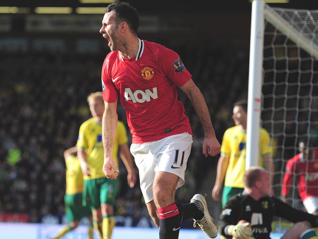 Ryan Giggs celebrates his last-minute winner for Manchester United