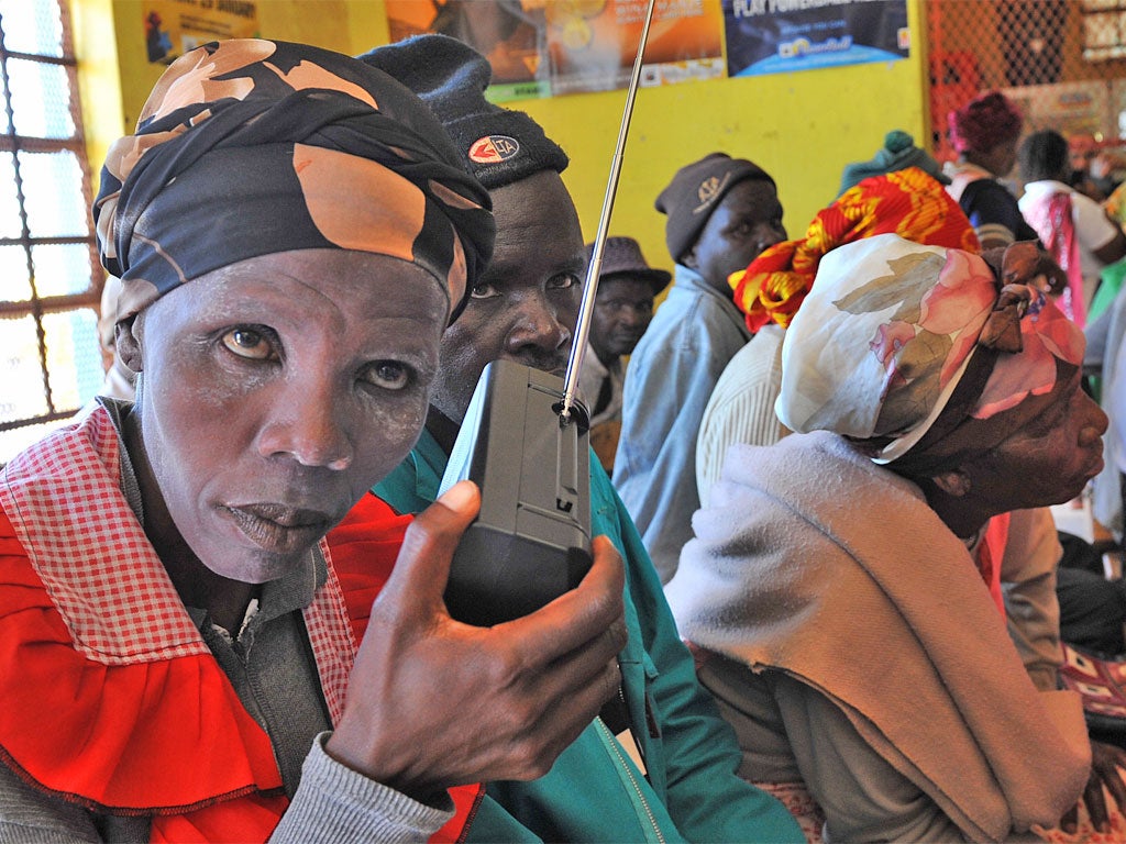 Johannesburg pensioners tune in