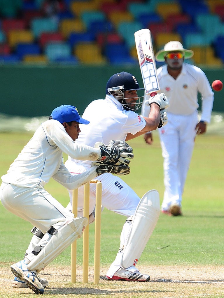 Ravi Bopara hits out on his way to 66 bu tit is his inability to bowl which may affect his chances