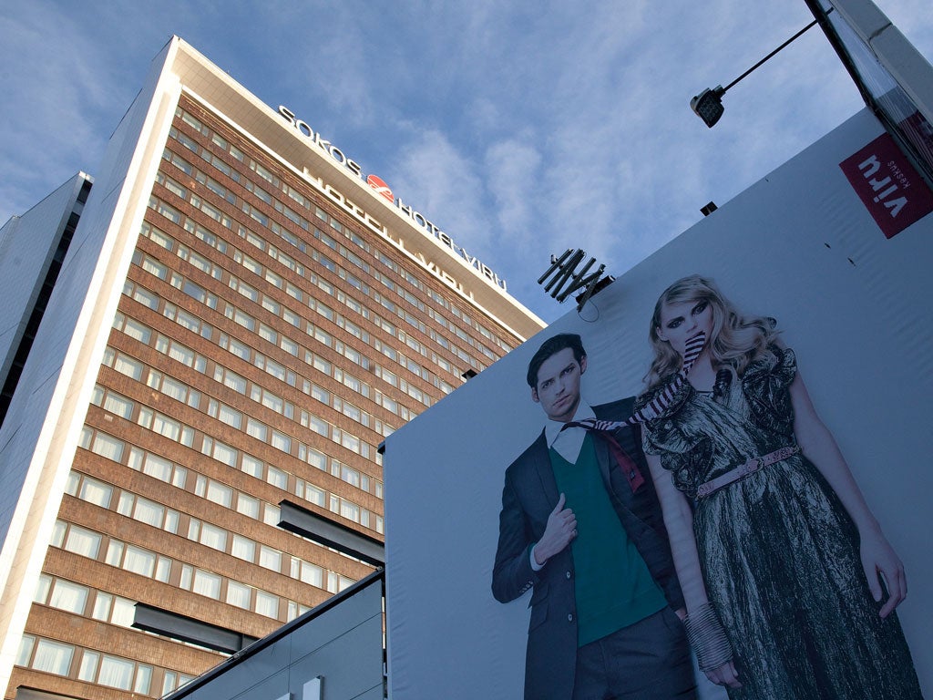 An advertising poster for the Viru Keskus shopping centre