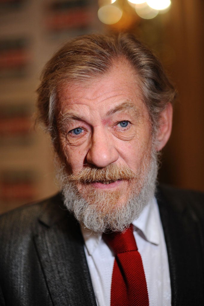 Sir Derek's fellow theatrical knight, Sir Ian McKellen, who played Gandalf in the Lord of the Rings franchise, is also remembered for his part as a "dodgy novelist" at the Weatherfield book club.